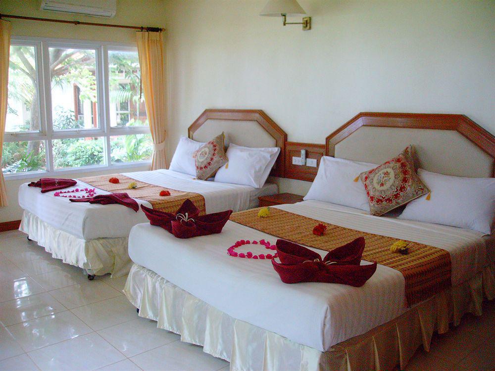 Lanta Palm Beach Resort , Beach Bungalow - Ко-Ланта Экстерьер фото