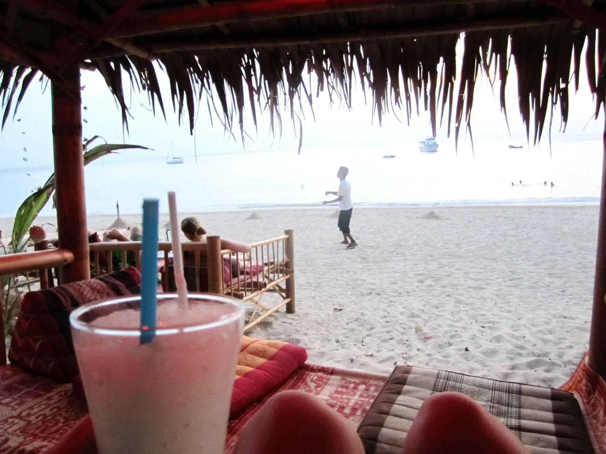 Lanta Palm Beach Resort , Beach Bungalow - Ко-Ланта Экстерьер фото