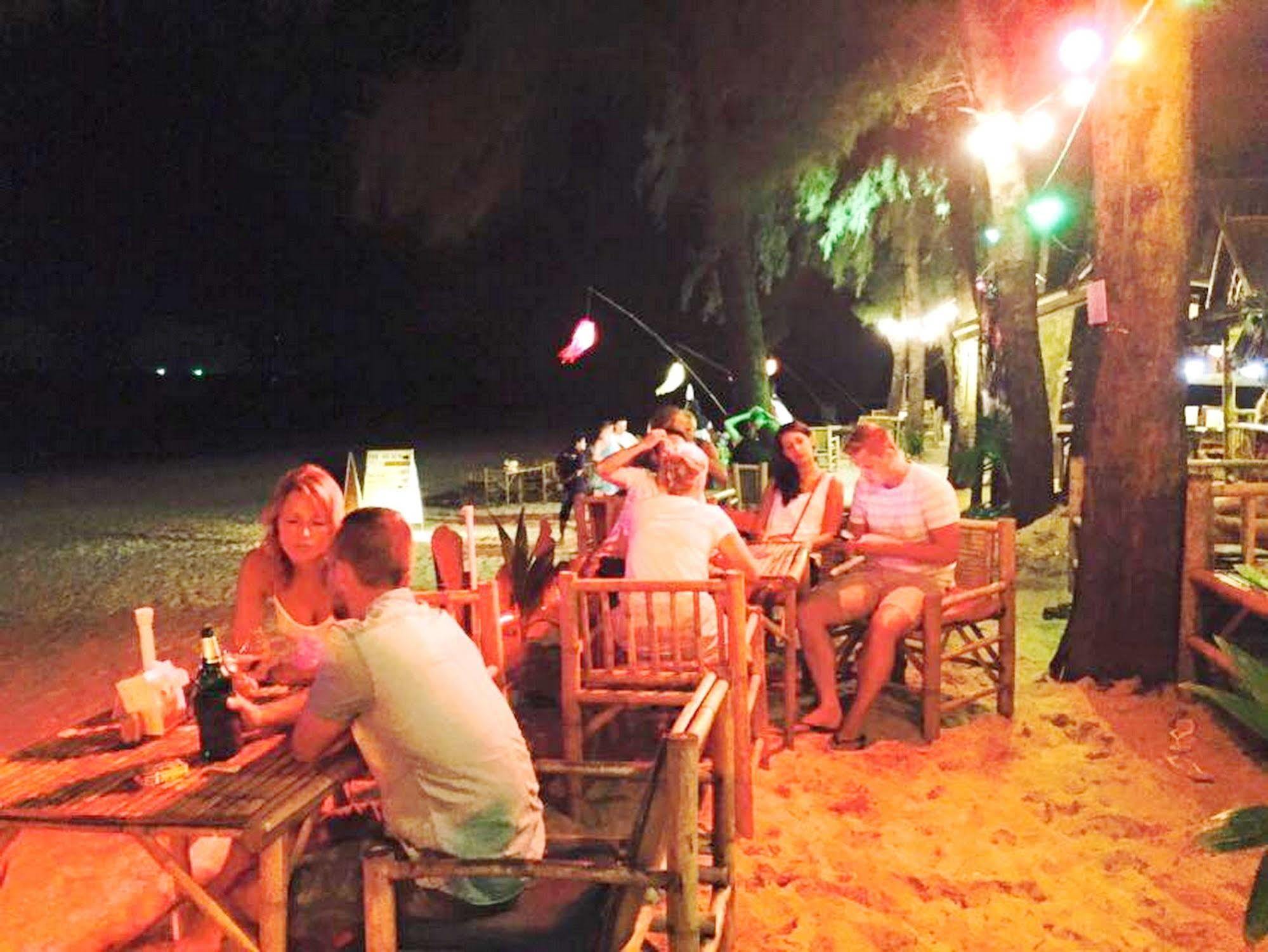 Lanta Palm Beach Resort , Beach Bungalow - Ко-Ланта Экстерьер фото