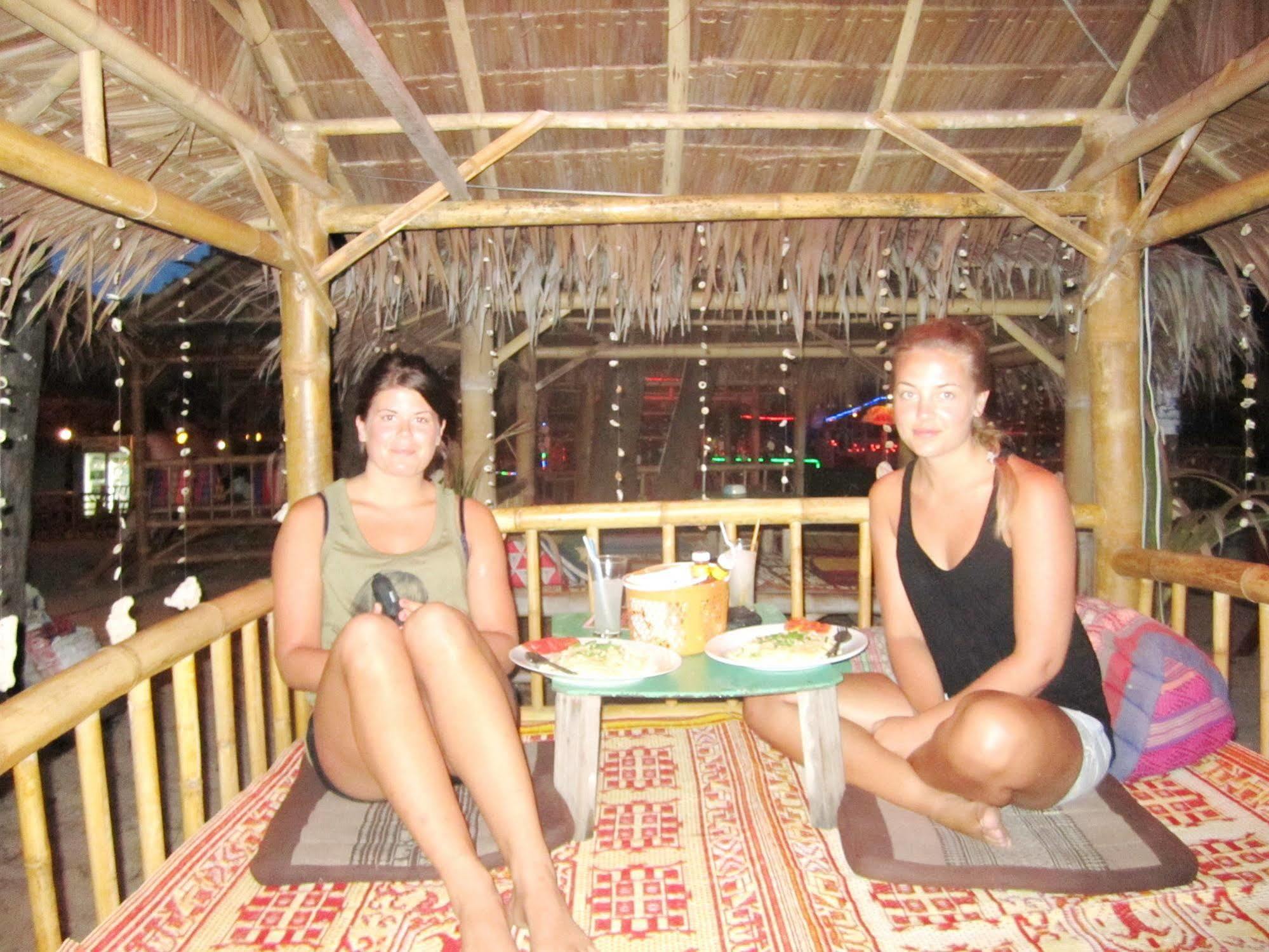 Lanta Palm Beach Resort , Beach Bungalow - Ко-Ланта Экстерьер фото