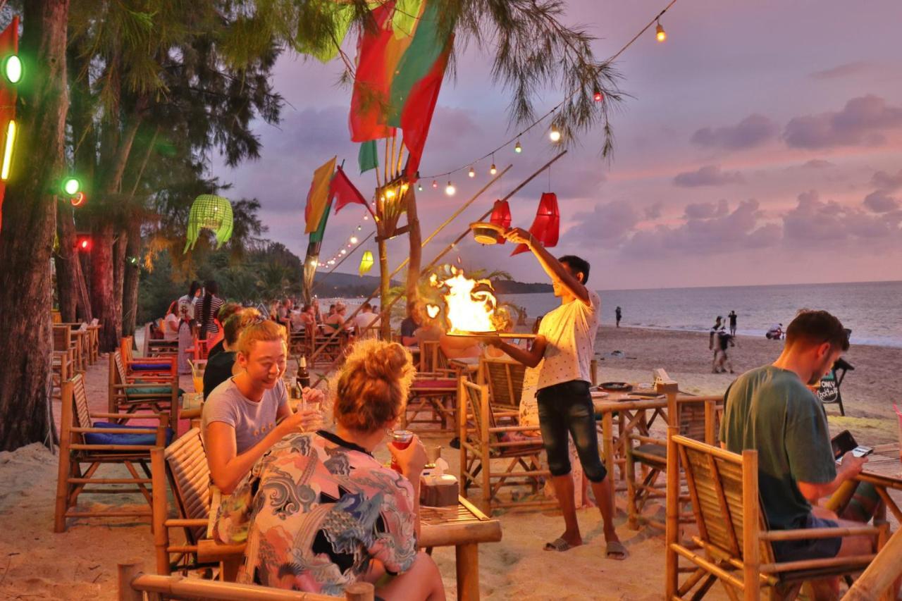 Lanta Palm Beach Resort , Beach Bungalow - Ко-Ланта Экстерьер фото