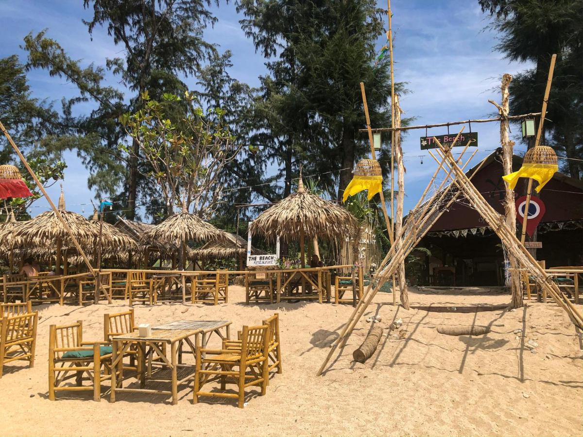 Lanta Palm Beach Resort , Beach Bungalow - Ко-Ланта Экстерьер фото